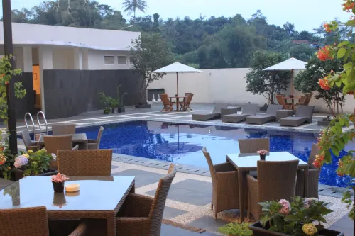 Horison Hotel Sukabumi Relaksasi & Rekreasi Photos