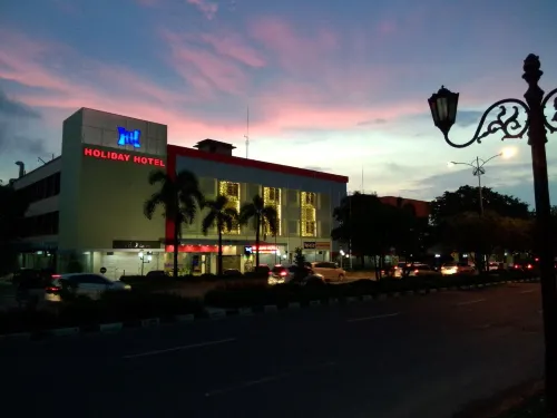 Holiday Hotel Batam Exterior Photos