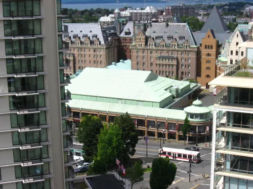 Chateau Victoria Hotel & Suites Near Hotel Photos