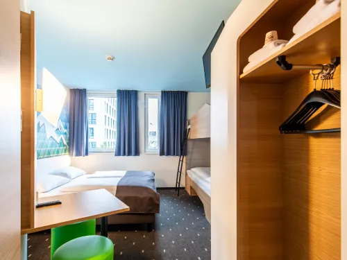 B&B HOTEL Rosenheim Phòng Photos