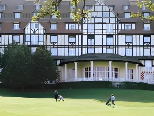 Hôtel Barrière L'Hôtel du Golf Deauville Extérieur Photos