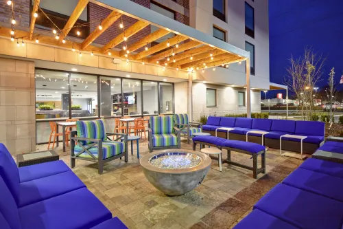 Home2 Suites by Hilton Taylor Detroit Public Areas Photos