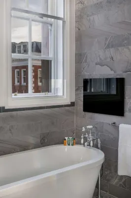 Courthouse Hotel Shoreditch Photos
