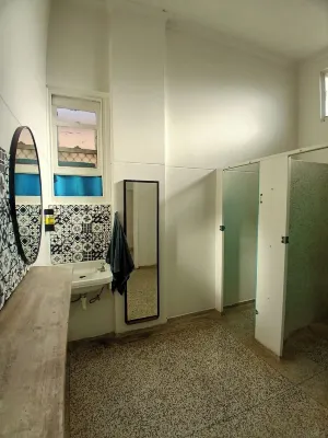 1849 Backpackers Albany Kamar Photos