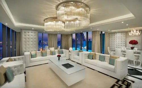 Damac Maison Dubai Mall Street Da non perdere Photos