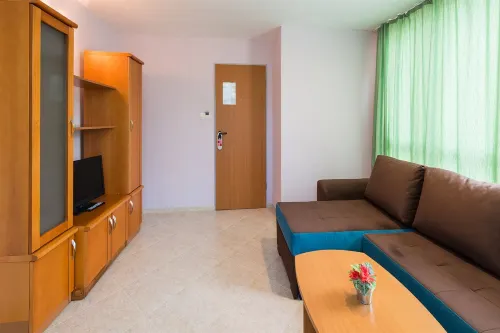 Ivana Palace Hotel - Free Parking Photos