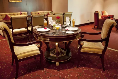 Grand Excelsior Hotel Al Barsha Питание Photos
