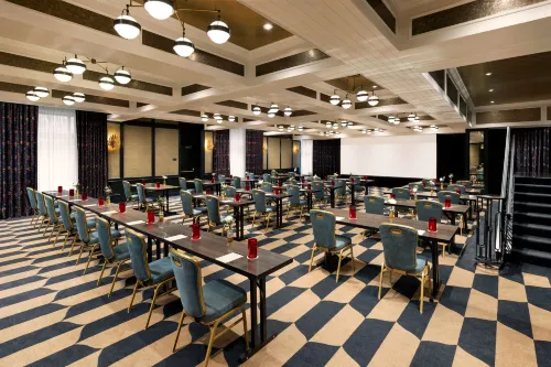 The Candler Hotel Atlanta, Curio Collection by Hilton Geschäftseinrichtungen Photos