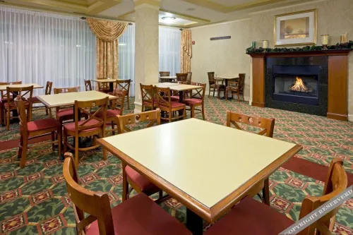 Holiday Inn Express & Suites Chester-Monroe-Goshen Dining Photos
