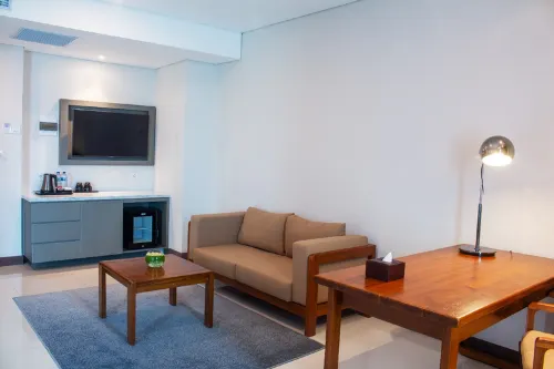 Solo Paragon Hotel & Residence Kamar Photos