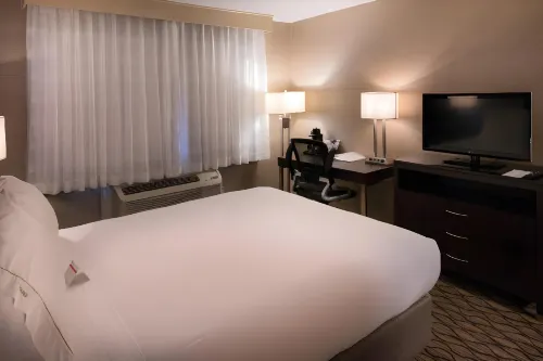 Holiday Inn Express & Suites Pasadena - Los Angeles 객실 Photos