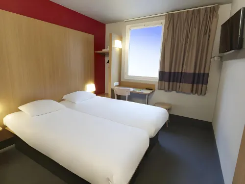 B&B HOTEL Paris Porte de la Villette Chambres Photos