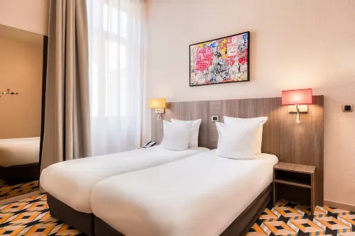 Alma Grand Place Hotel Rum Photos