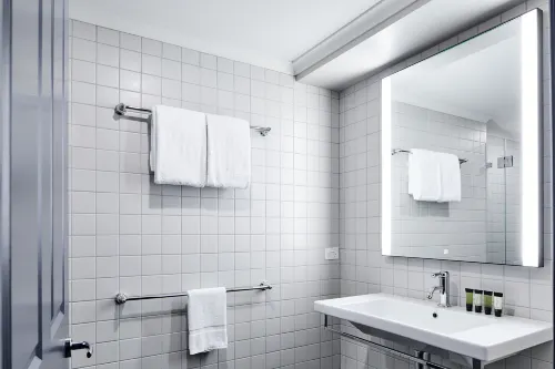 Brassey Hotel - Managed by Doma Hotels Rooms Photos