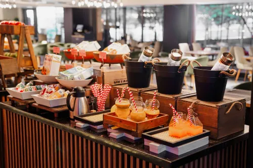 Vespia Hotel Dining Photos