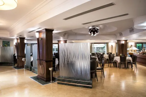 Artemis Hotel Restauration Photos