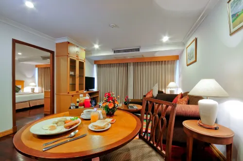 Admiral Suites Bangkok Photos