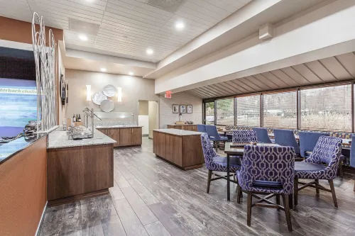 DoubleTree by Hilton Memphis Restauration Photos