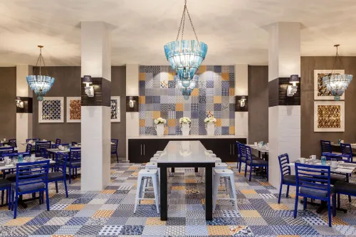 Sheraton Charlotte Hotel Dining Photos