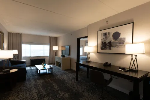 Sheraton Chicago Northbrook Rooms Photos