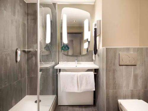 Ibis Budapest Heroes Square Номера Photos
