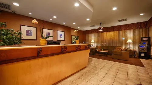 Best Western Plus Carriage Inn Photos
