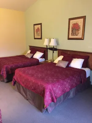 Western Holiday Lodge Photos