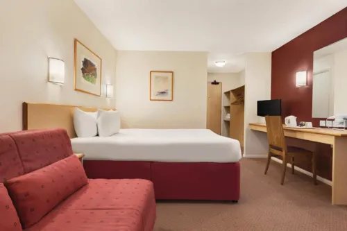 Days Inn by Wyndham Warwick South M40 Rooms Photos