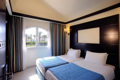 Reef Oasis Blue Bay Resort & Spa Zimmer Photos