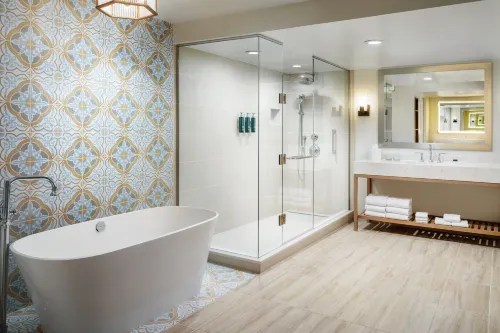 Hilton Santa Barbara Beachfront Resort Photos