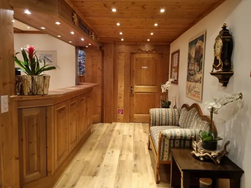 Hotel Bernerhof Grindelwald Public Areas Photos