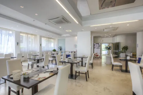Mercure Rimini Lungomare Ruokailu Photos