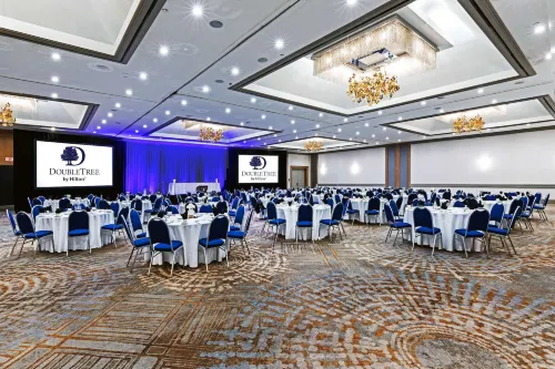 DoubleTree by Hilton Tulsa - Warren Place Featured Photos