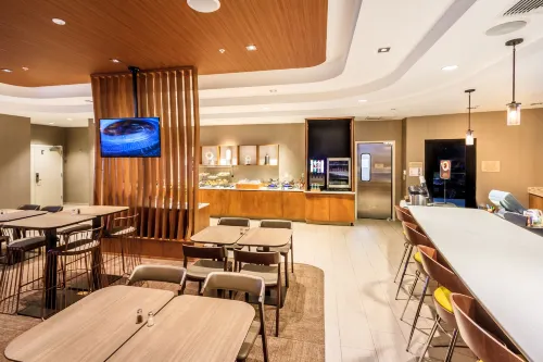SpringHill Suites by Marriott The Dunes On Monterey Bay Restauration Photos
