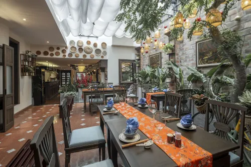 De Syloia  Hotel Hanoi Makanan Photos