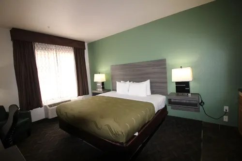 Quality Inn & Suites Airport West Rooms Photos
