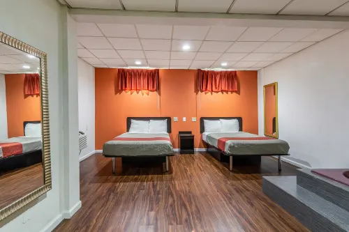 Motel 6 Elizabeth, NJ - Newark Liberty Intl Airport Featured Photos
