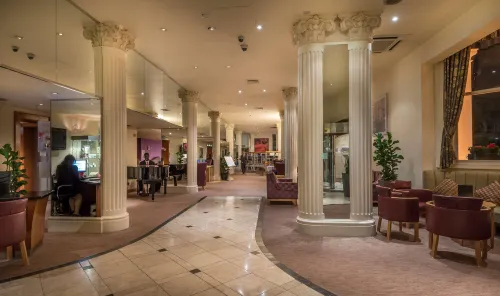Corus Hyde Park Hotel Öffentliche Flächen Photos