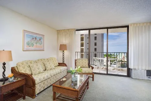 Aston at The Waikiki Banyan Номера Photos