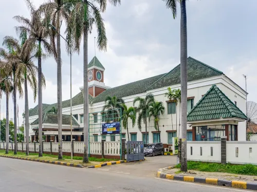 Grand Cikarang Hotel Empfohlen Photos