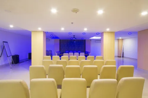 Mars City Hotel Fasilitas Bisnis Photos