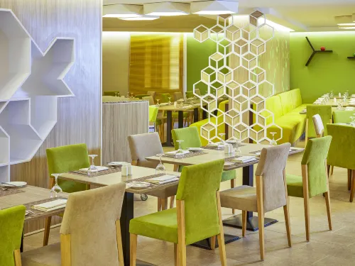Ibis Styles Makkah Restauration Photos