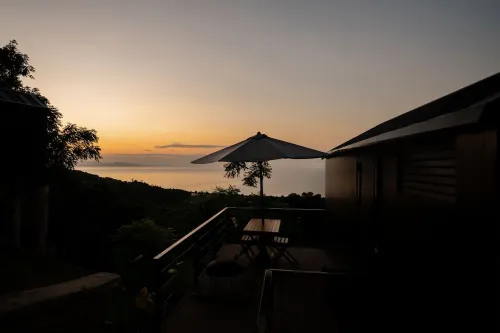 Bobocabin Umarato, Sumba Dekat Hotel Photos