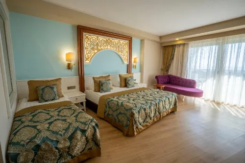 J'Adore Deluxe Hotel & Spa Phòng Photos