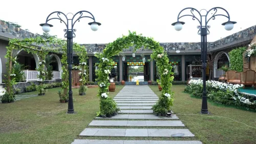 The Westlake Resort Jogja Eksterior Photos