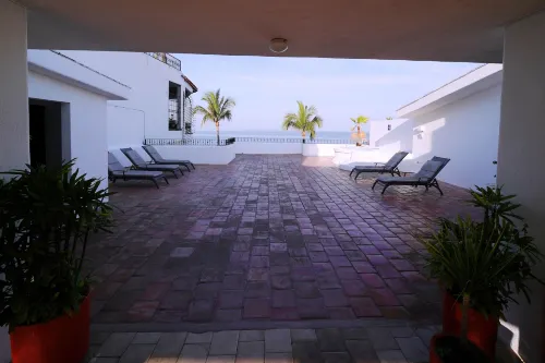 Emperador Vallarta Beachfront Hotel and Suites Public Areas Photos