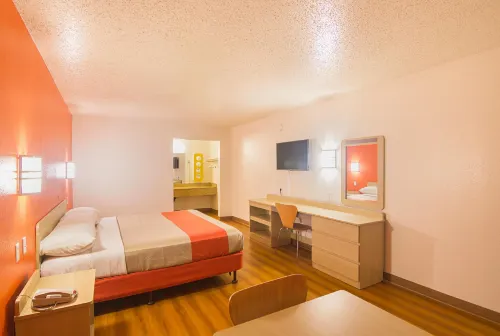Motel 6 Phoenix, AZ - North Bell Road Rooms Photos