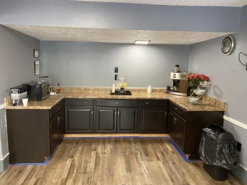 Knights Inn Antioch Photos