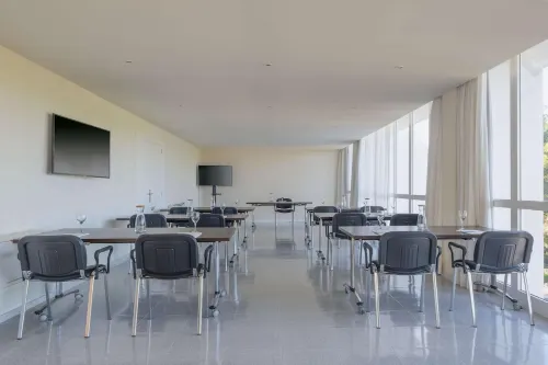 Iberostar Waves Club Cala Barca Business Photos