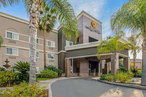 La Quinta Inn & Suites by Wyndham Modesto Salida Exterior Photos